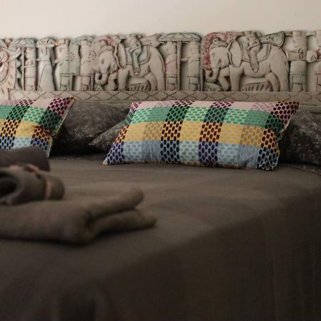 Casa Etruschi - Appartamento Con Posto Auto ลีวอร์โน ภายนอก รูปภาพ