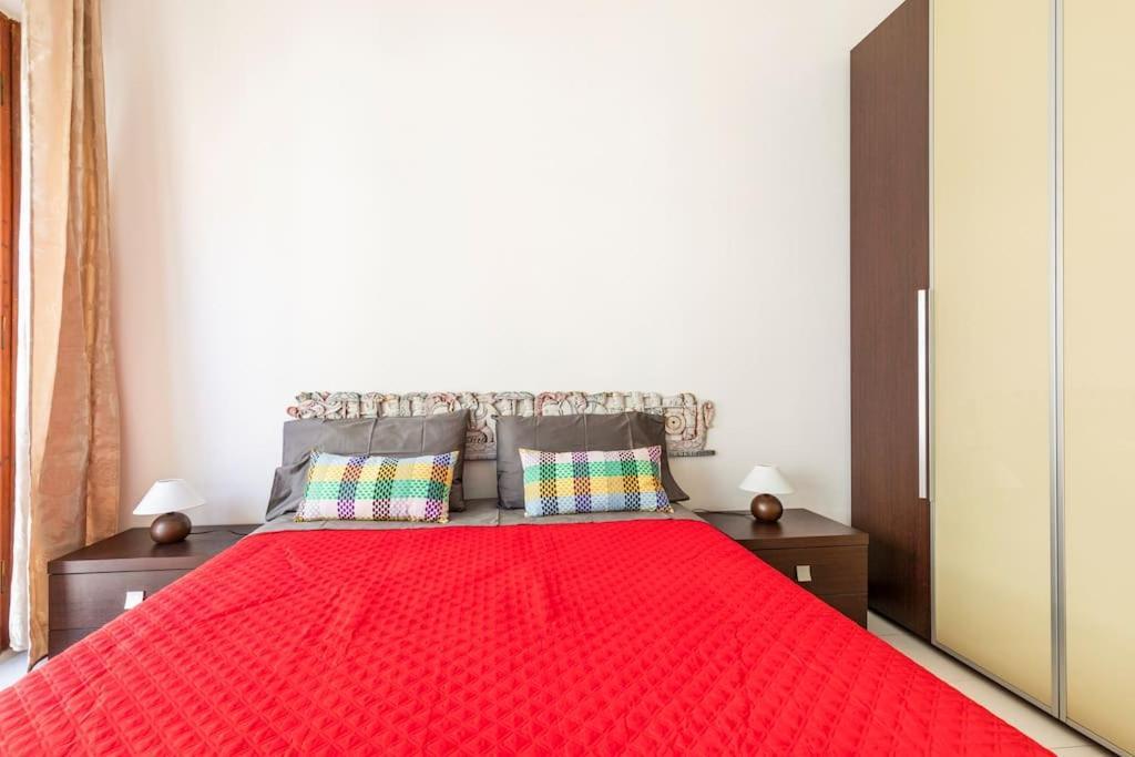 Casa Etruschi - Appartamento Con Posto Auto ลีวอร์โน ภายนอก รูปภาพ