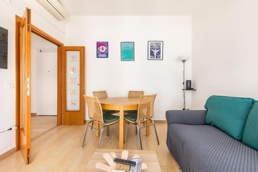 Casa Etruschi - Appartamento Con Posto Auto ลีวอร์โน ภายนอก รูปภาพ